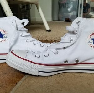 *New w/box * White High-top Converse